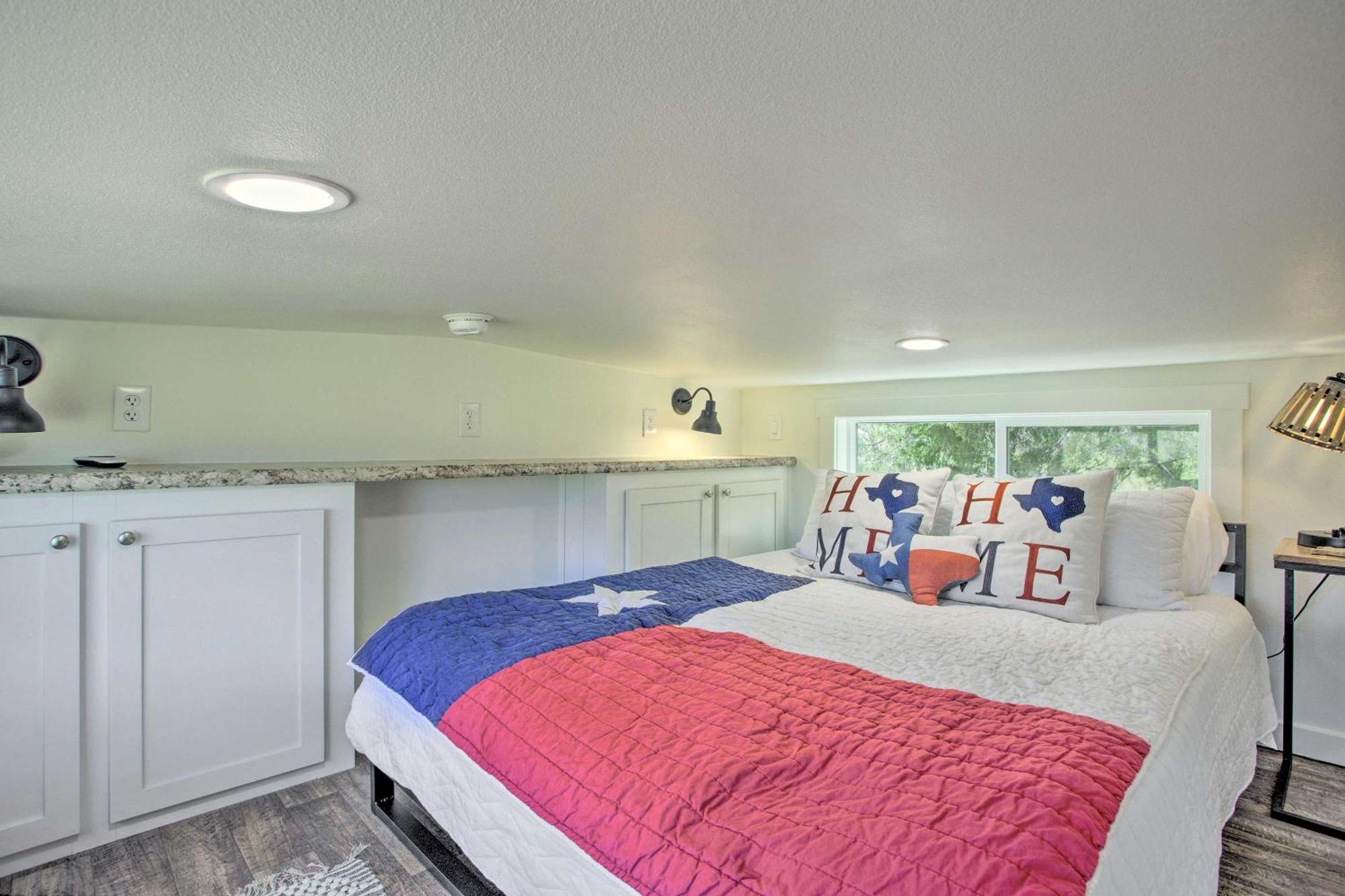 Cozy Mckinney Tiny Home With Porch And Fire Pit! Exterior photo