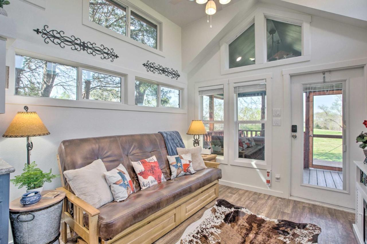 Cozy Mckinney Tiny Home With Porch And Fire Pit! Exterior photo