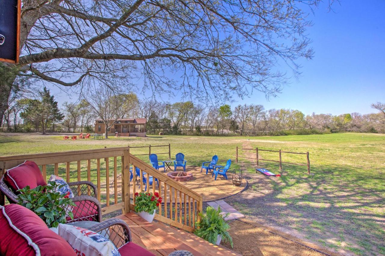 Cozy Mckinney Tiny Home With Porch And Fire Pit! Exterior photo
