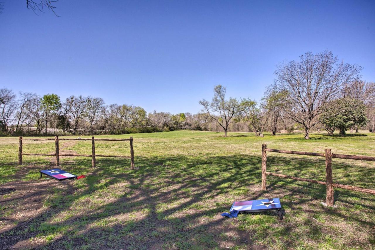 Cozy Mckinney Tiny Home With Porch And Fire Pit! Exterior photo